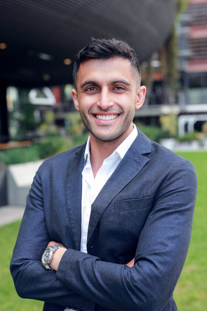 Dr Amin Kol